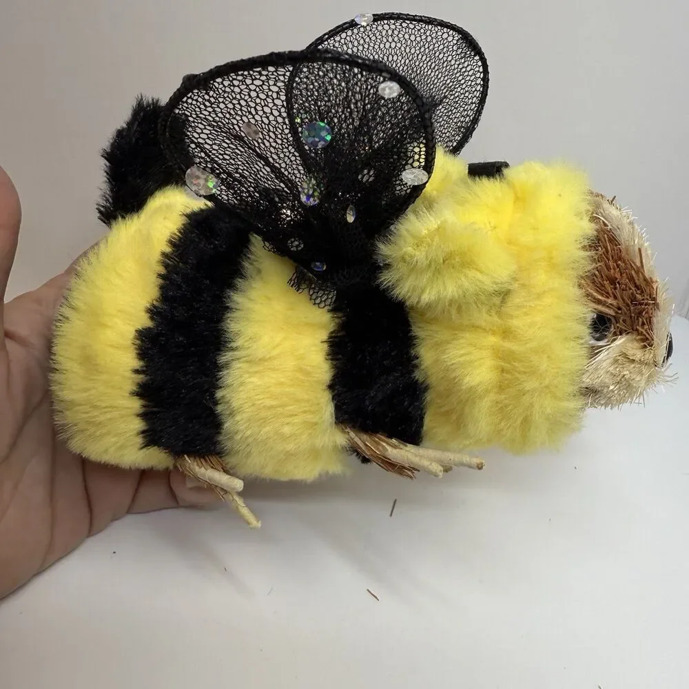 Ashland Halloween Bee Hamster Decorative Naturals Figure New